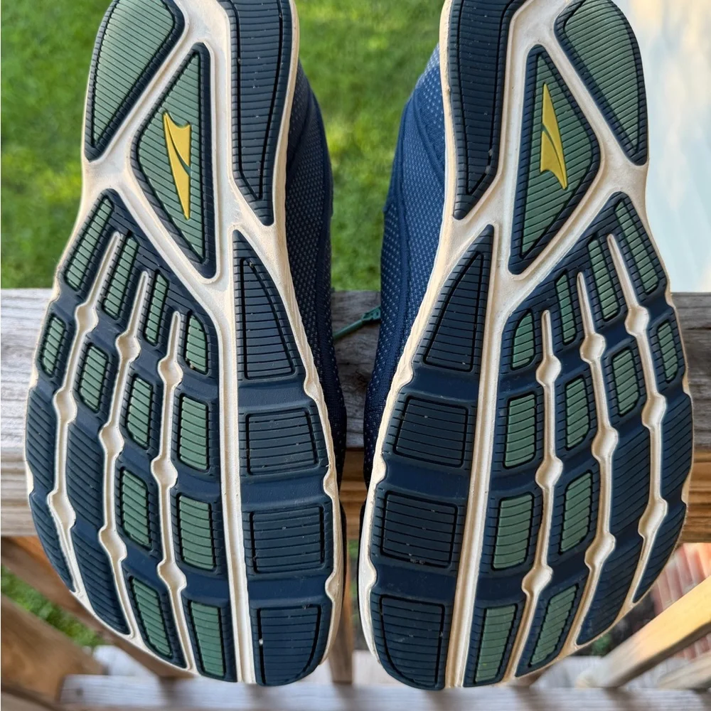 Men's Altra blue running sneakers size 11.5